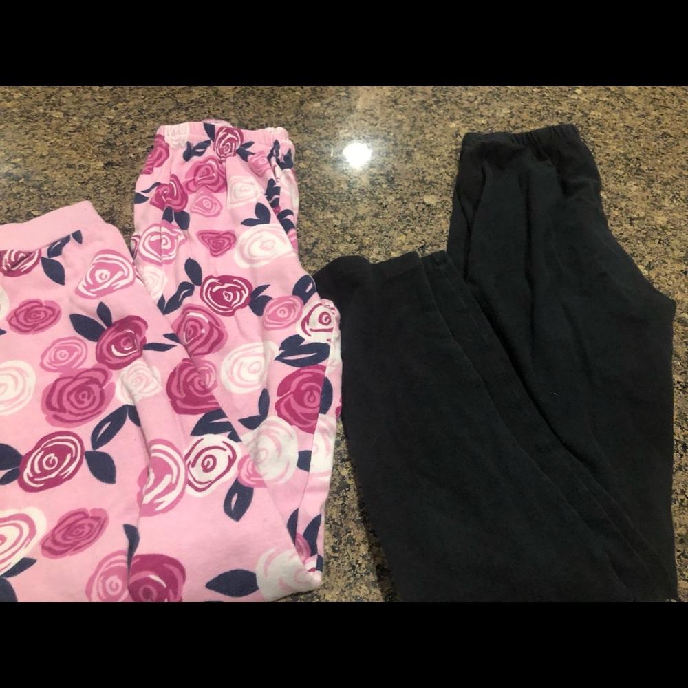 2 pairs of girls leggings size 10